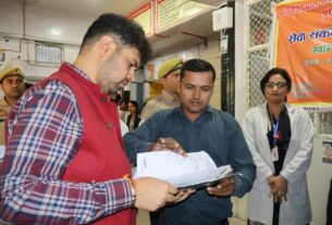 up-moradabad-dm-inspected-hospital