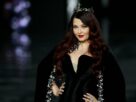 aishwarya-rai-dazzles-paris-fashion-week