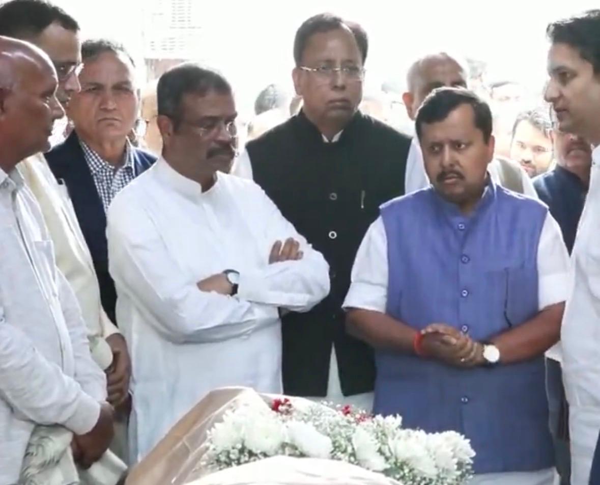 aiims-dr-rk-sinha-demise-nitin