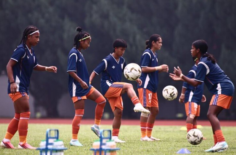 sports-football-india-u17-women-malaysia