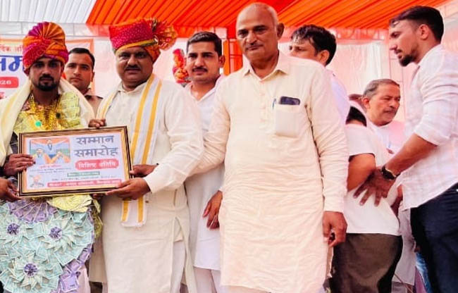 kabaddi-captain-sunil-honored