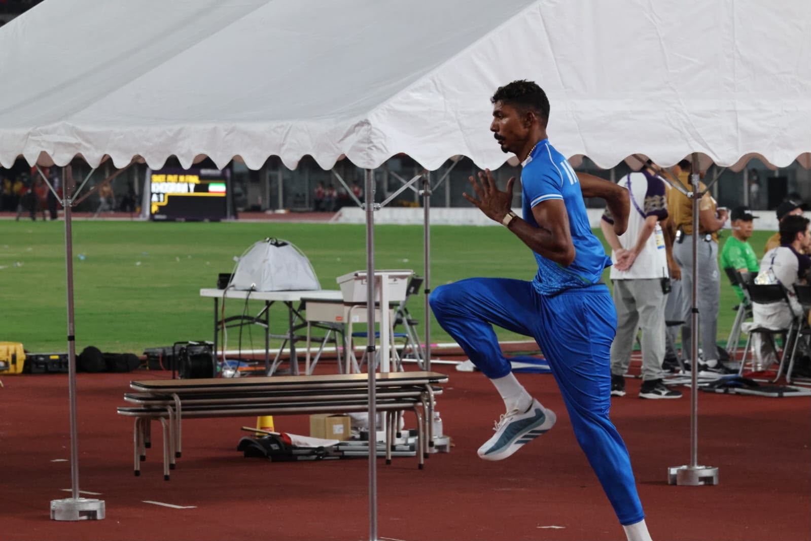 sports-highjump-nishad-gold-apg