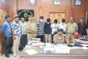 four-arrested-with-fake-indian